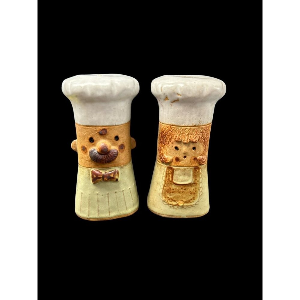 Vintage Japan Man & Woman CHEF BAKER Ceramic Stoneware Salt Pepper Shaker JAPAN
